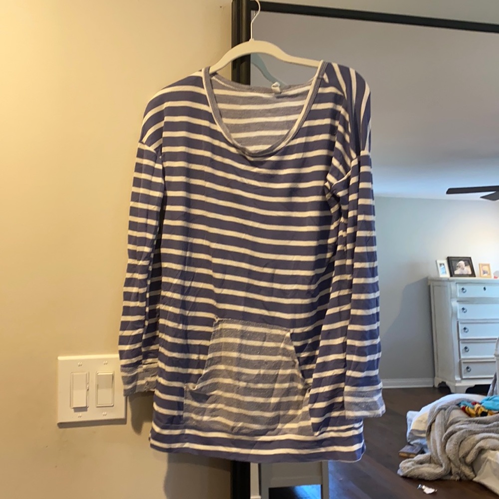 Maternity long sleeve lounge top